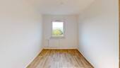Schlafzimmer - 3 Zimmer Etagenwohnung zur Miete in Chemnitz