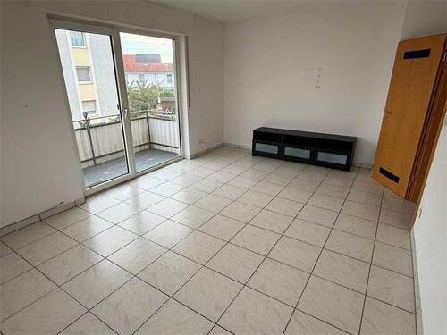 Wohnzimmer - 3 Zimmer Etagenwohnung zum Kaufen in Mutterstadt