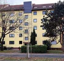 Gepflegte 4-Zimmer-Dachgeschosswohnung mit Loggia, Hobbyraum und zwei Stellplätzen in Leimen