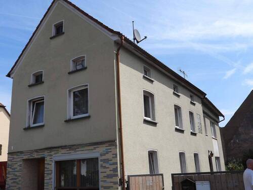 Haus 1 - 2 Häuser 1 Preis auf 670m² Grund