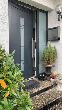 Bild 1 - Reihenhaus mit kleinem Garten in IdsteinTs.