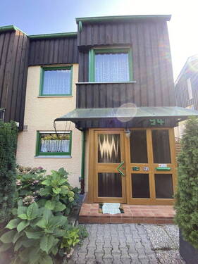 Hausansicht Haustür - Reihenendhaus mit 120,00 m² in Ehningen zum Kaufen