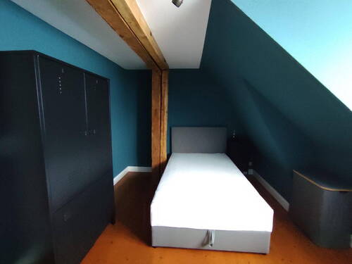 Schlafzimmer 2 / Büro - 