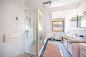 Tageslichtbad - 5 Zimmer Doppelhaushälfte in Kaisersbach
