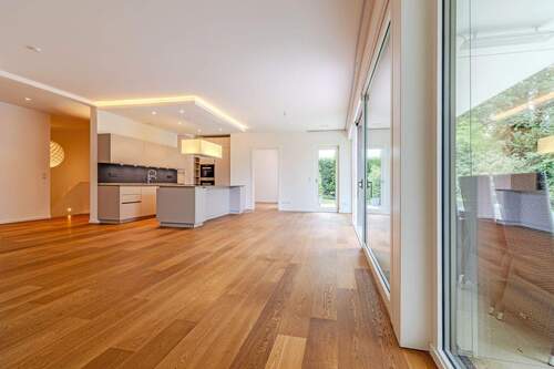 lichtdurchfluteter Wohnbereich - Terrassenwohnung mit 216,00 m² in Hamburg zum Kaufen