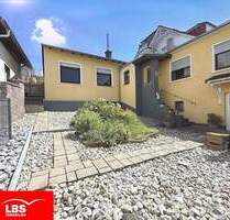 Modernisiertes EFH mit Doppelgarage, Garten und viel Gemütlichkeit - Ronneburg Hüttengesäß