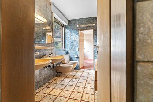 Badezimmer 1 - Bungalow mit 183,00 m² in Aachen zum Kaufen