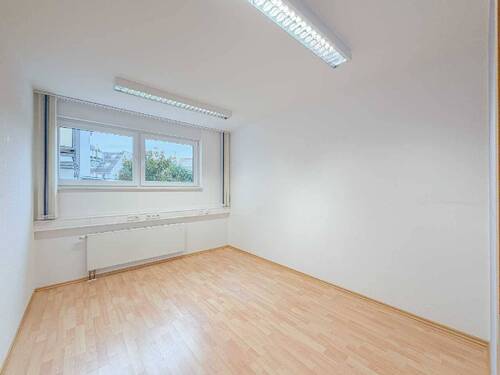 Büro 1 - 5 Zimmer Büro in Ratingen