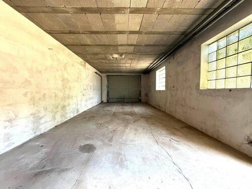 Garage - 