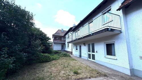 Bild 2 - 9 Zimmer Mehrfamilienhaus, Wohnhaus zum Kaufen in Freisbach