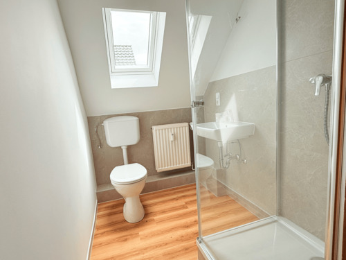 Duschbad DG - 2 Zimmer Etagenwohnung in Harsefeld