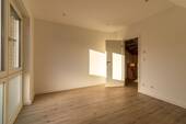 Zimmer 1 (OG) - 