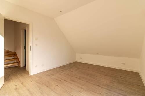 Zimmer 1 (OG) - 