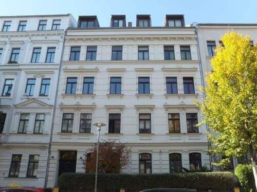 Bild 1 - 5 Zimmer Etagenwohnung in Leipzig