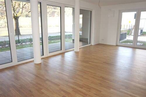 Wohnraum - 2 Zimmer Etagenwohnung zur Miete in Trier