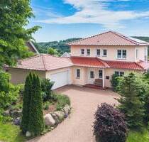 Energiesparwunder auf Neubauniveau: Moderner Familientraum in ruhiger Feldrandlage - Malente / Nüchel