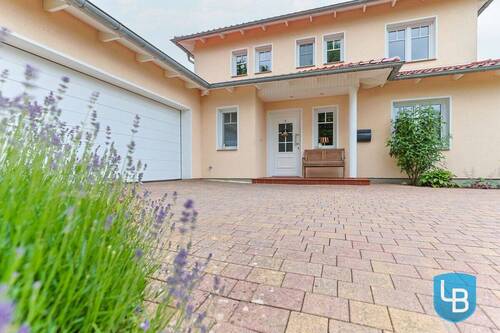 Blick zum Eingang - 