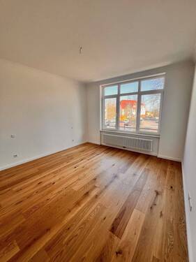 Schlafzimmer - 3 Zimmer Etagenwohnung zur Miete in Rostock