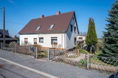 Ansicht - Dopplehaushälfte in Taura - 76.900,00&nbsp;EUR Kaufpreis, ca.&nbsp; 77,00&nbsp;m&sup2;&nbsp;Wohnfl&auml;che