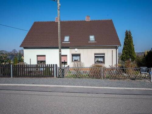 Ansicht - 3 Zimmer Doppelhaushälfte zum Kaufen in Taura