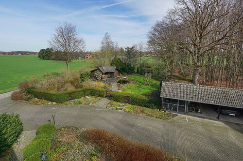 Hof mit Garten - 