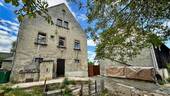 Wohnhaus und Scheune - 