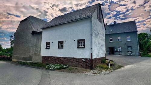 Außenansicht Bauernhof - Bauernhaus, Landhaus mit 210,00 m² in Colditz zum Kaufen