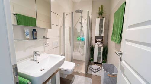 Badezimmer - 2 Zimmer Etagenwohnung in Dresden