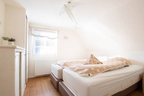 Schlafzimmer OG.jpg - 