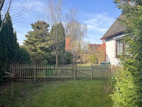 Garten seitlich - 