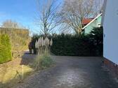 Stellplätze/Auffahrt - 
