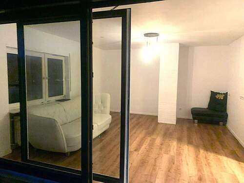 Wohnzimmer - 2 Zimmer Etagenwohnung zur Miete in Eberbach