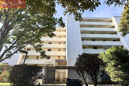 Vorderseite Gebäude - Toll geschnitten in guter Lage - 96.000,00&nbsp;EUR Kaufpreis, ca.&nbsp; 50,60&nbsp;m&sup2;&nbsp;Wohnfl&auml;che