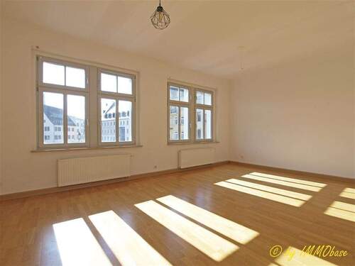 Sonniges Wohnzimmer - 3 Zimmer Etagenwohnung in Mittweida