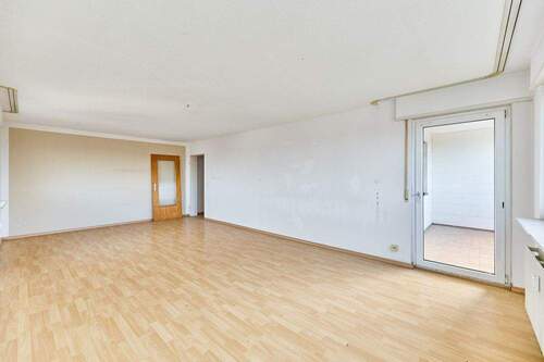 Wohnbereich 2 - 4 Zimmer Etagenwohnung in Schwetzingen