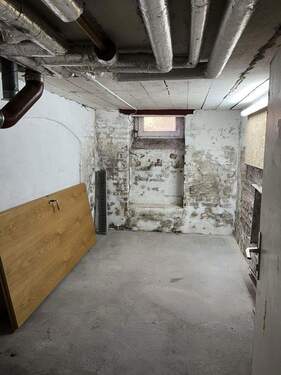 geräumiges Kellerabteil - 
