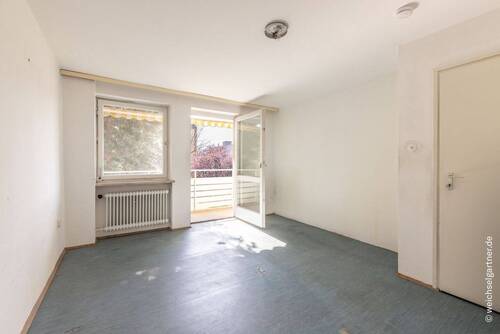 Zimmer mit Loggienzugang - 