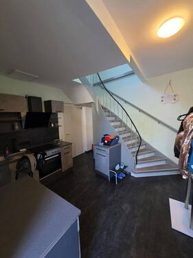 Treppenhaus mit Küche - 