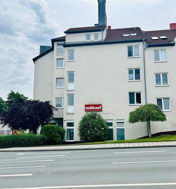 Außen 1 - Zentral gelegte Mietwohnung-Erstbezug nach Sanierung!