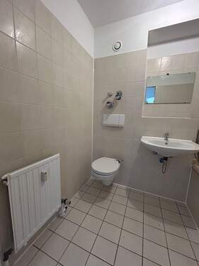 12 - 2 Zimmer Etagenwohnung zur Miete in Bayreuth