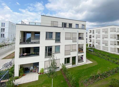Ansicht mit Terrasse - 2 Zimmer Terrassenwohnung zur Miete in Bad Homburg vor der Höhe