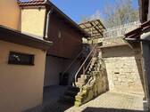 Innenhof mit Nebengelass - 6 Zimmer Mehrfamilienhaus, Wohnhaus zum Kaufen in Bad Blankenburg