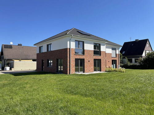 Bild 1 - Townhaus mit 159m² KFW40 QNG - 499.000,00 EUR Kaufpreis, ca.  159,00 m² Wohnfläche