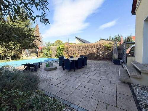 Blick auf die Terrasse - 