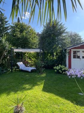 Pergola mit Gartenhaus - 5 Zimmer Einfamilienhaus zum Kaufen in Bad Klosterlausnitz