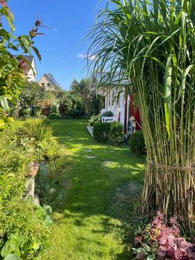 Gartenansicht - 5 Zimmer Einfamilienhaus in Bad Klosterlausnitz
