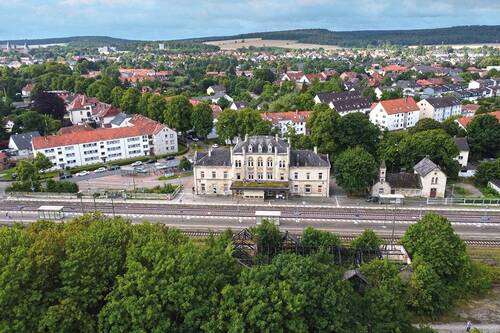 Luftbild - Bahnseite - Bahnhof Königslutter - voll vermietet