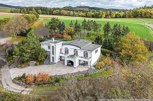 von Natur umgeben - 5 Zimmer Einfamilienhaus in Baar-Niederbaar