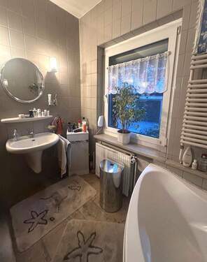 1. Badteilansicht im EG - 