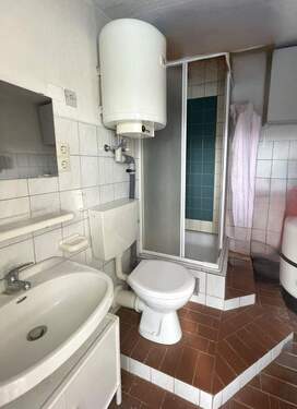 Duschbereich im Nebengelass - 